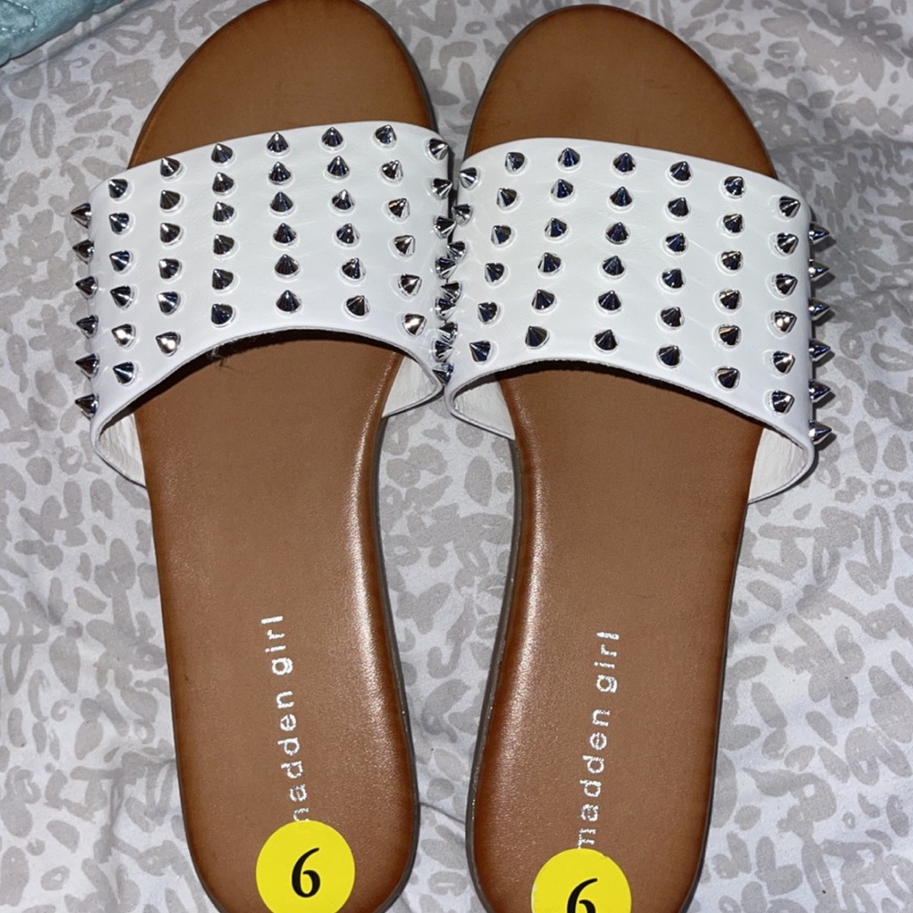 Madden girl sandals